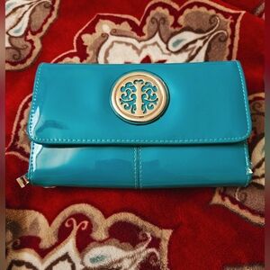 ⚠️Free Bundle item- Teal KY design wallet